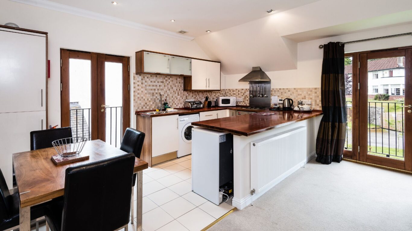 1 Bedroom Apartment Atholl