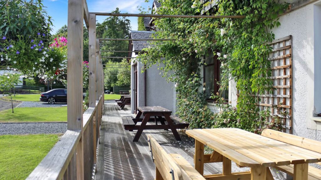 Atholl Lodges Decking