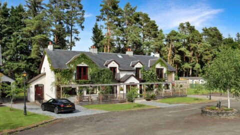 APH Hunting Lodge Exterior image 5