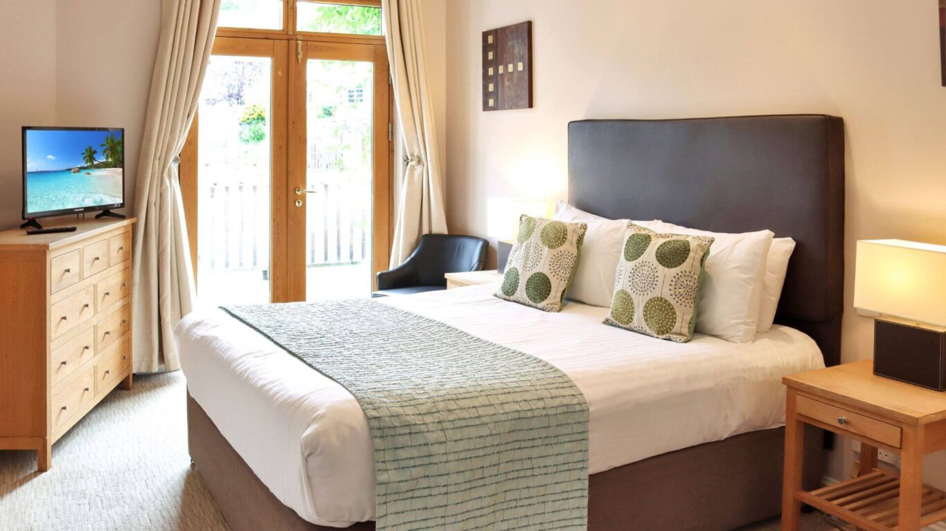 APH Lodge 710 bedroom 2 double