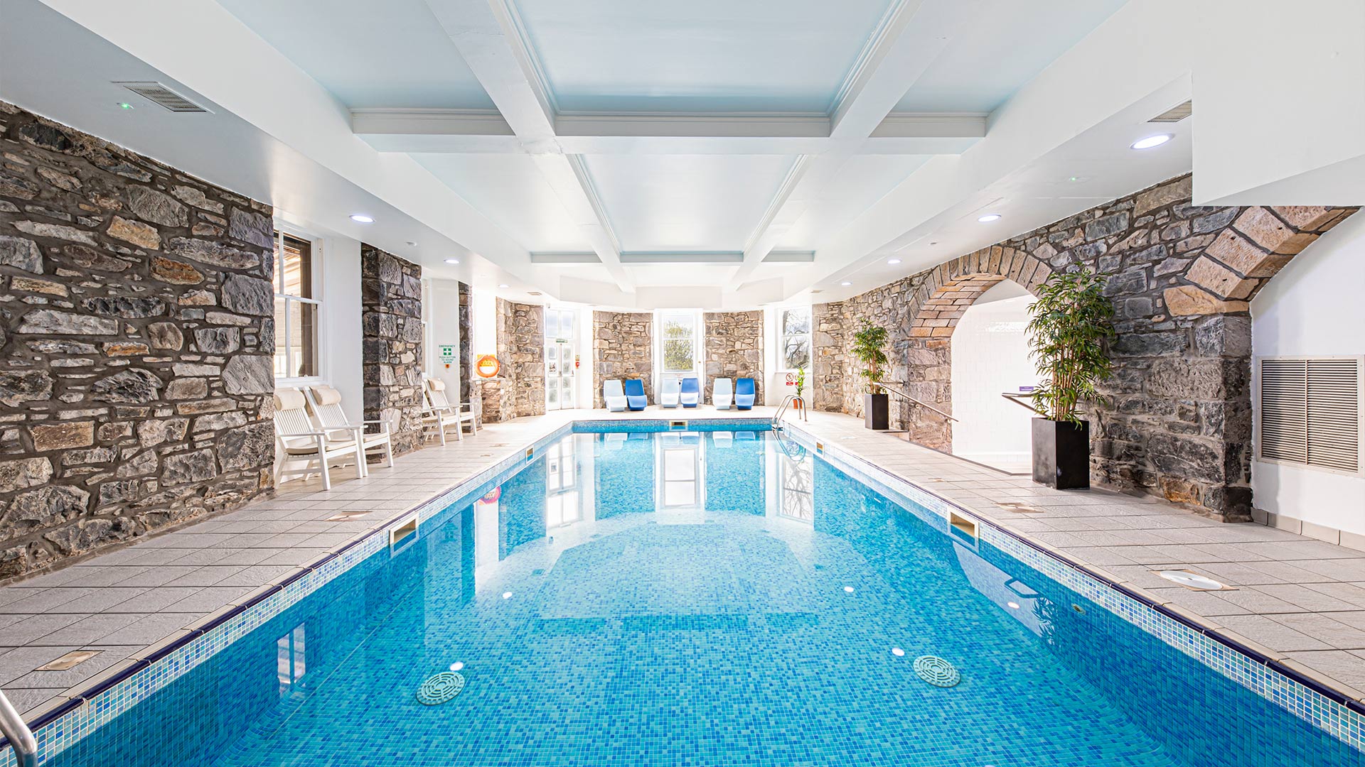 self-catering-lodges-with-swimming-pools-scotland-atholl-lodges